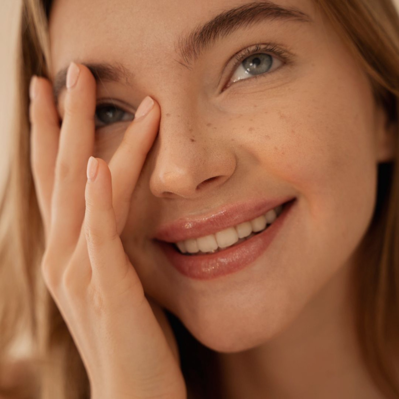 Wimpern & Augenbrauen